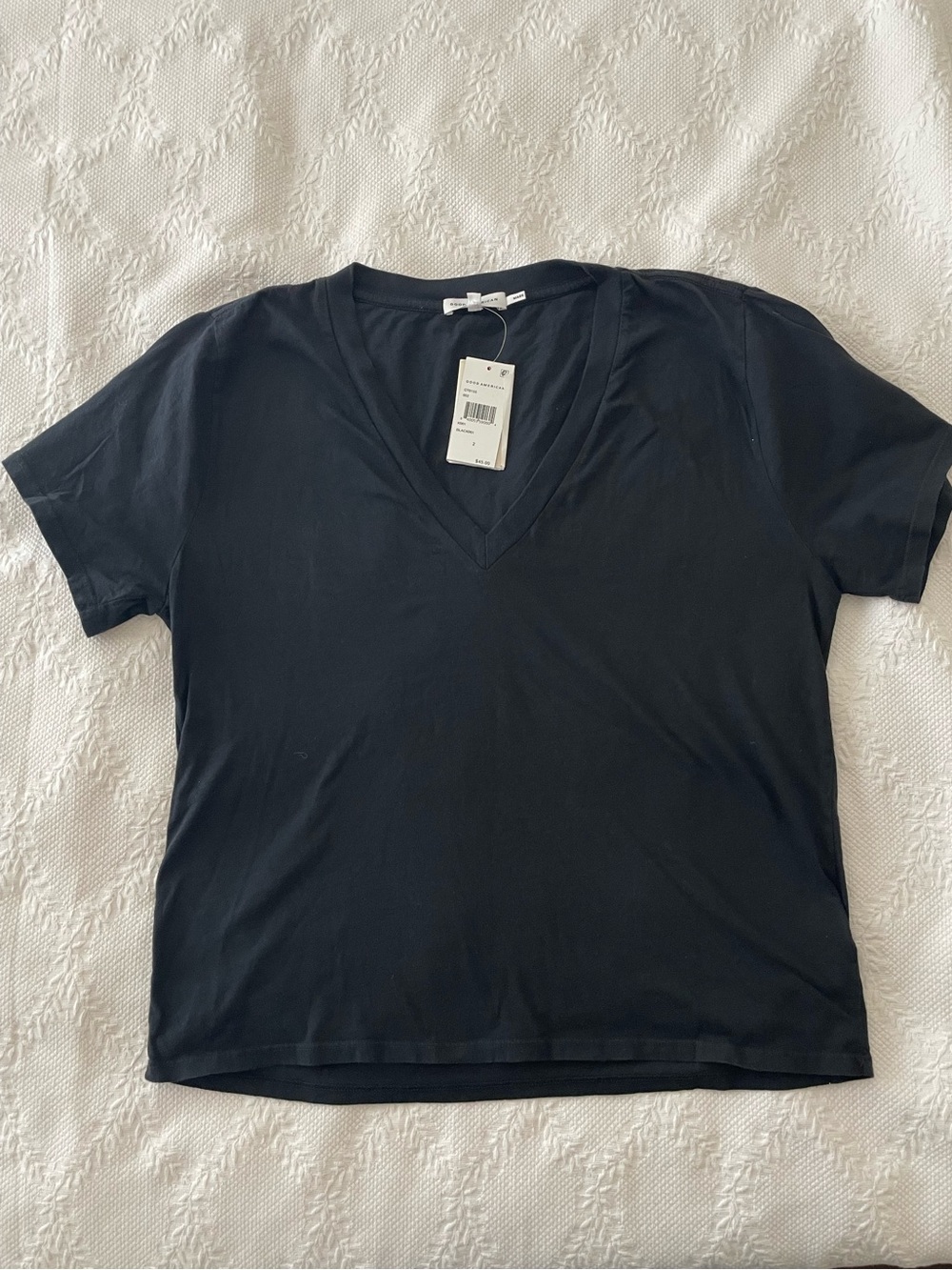 Good American Black V-Neck Short Sleeve Tee - Classic Fit | Size 2 (medium) NWT